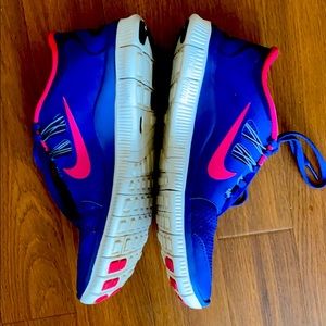 Nike Free 5.0 shoes